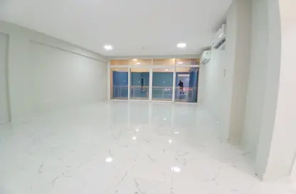 Apartment - 2 Bedrooms - 2 Bathrooms for rent in Imperial Suites - Old Salata - Salata - Doha