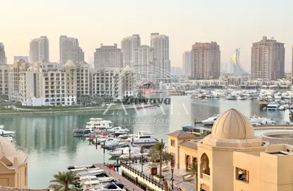 Apartment - 1 Bedroom - 2 Bathrooms for rent in Tower 23 - Porto Arabia - The Pearl Island - Doha