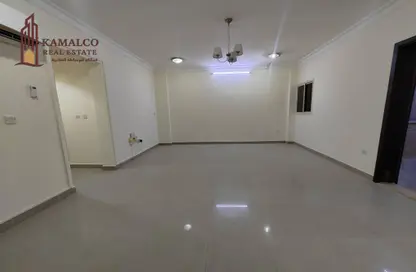 شقة - غرفة نوم - 2 حمامات للايجار في شارع الثمار - أم غويلينا - الدوحة