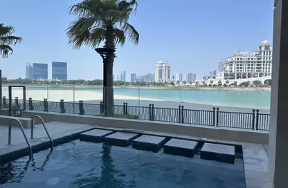 Villa - 5 Bedrooms - 6 Bathrooms for rent in Abraj Bay - Abraj Quartiers - The Pearl Island - Doha