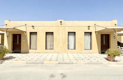 Villa - 3 Bedrooms - 4 Bathrooms for rent in Al Sakhama - Doha