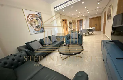 Apartment - 2 Bedrooms - 3 Bathrooms for rent in Viva West - Viva Bahriyah - The Pearl Island - Doha