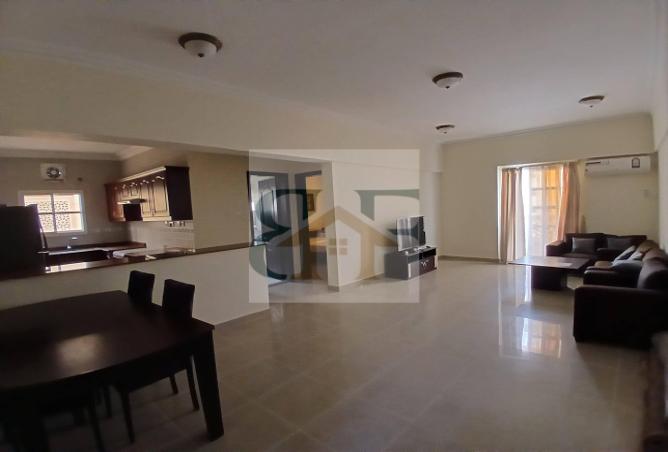 952759 - Property Image 2