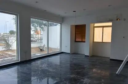 Whole Building - Studio - 2 Bathrooms for rent in Al Sadd Road - Al Sadd - Doha