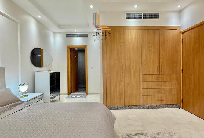 965788 - Property Image 3