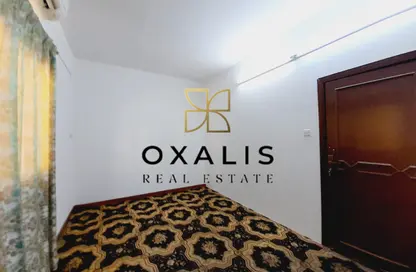Apartment - Studio - 1 Bathroom for rent in Asim Bin Omar Street - Al Mansoura - Doha