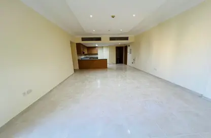 شقة - 3 غرف نوم - 3 حمامات للايجار في كاتانيا - بياتزا - فوكس هيلز - الوسيل