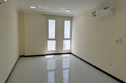 Apartment - 2 Bedrooms - 3 Bathrooms for rent in Mesaimeer Road - Abu Hamour - Doha