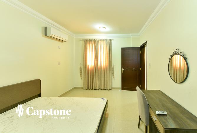 932554 - Property Image 3