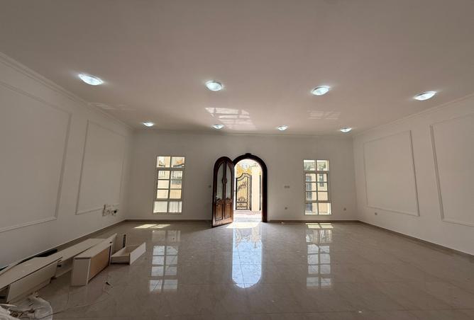 938539 - Property Image 2