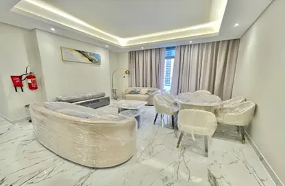 Apartment - 2 Bedrooms - 3 Bathrooms for rent in Marina Tower 23 - Marina District - Lusail