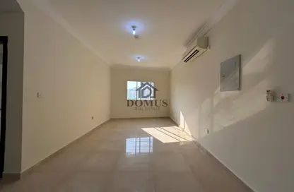 Apartment - 2 Bedrooms - 2 Bathrooms for rent in Al Zubair Bakkar Street - Al Sadd - Doha