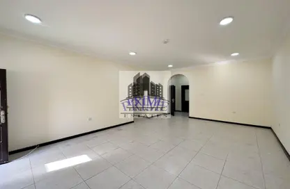 Villa - 3 Bedrooms - 3 Bathrooms for rent in Ras Abu Aboud - Doha