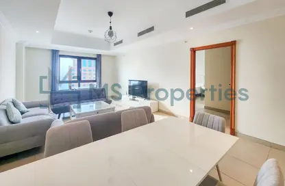 Apartment - 1 Bedroom - 2 Bathrooms for rent in West Porto Drive - Porto Arabia - The Pearl Island - Doha