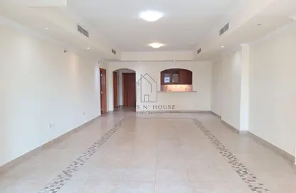 شقة - غرفة نوم - 2 حمامات للبيع في طريق بورتو الشرقي - بورتو أرابيا - جزيرة اللؤلؤة - الدوحة