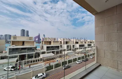 Apartment - 2 Bedrooms - 2 Bathrooms for rent in Crystal Residence - The Pearl Island - Doha