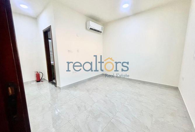 954851 - Property Image 3