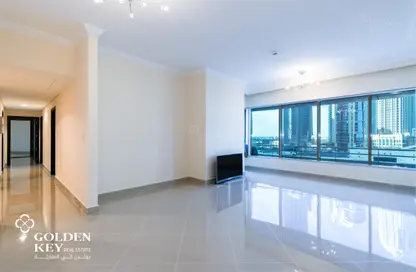 Empty Room image for: Apartment - 3 Bedrooms - 4 Bathrooms for rent in West Bay Tower - West Bay - West Bay - Doha, Image 1