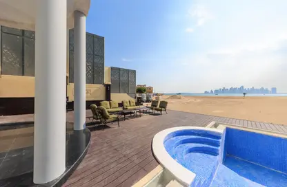 Villa - 5 Bedrooms - 6 Bathrooms for rent in Porto Arabia - The Pearl Island - Doha
