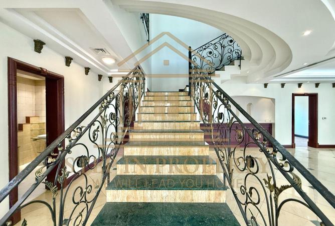 982810 - Property Image 3