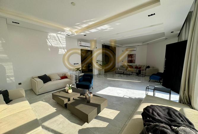 976940 - Property Image 2