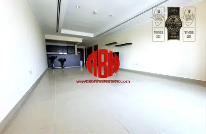 Apartment - Studio - 1 Bathroom for rent in Tuscan Tower - Porto Arabia - The Pearl Island - Doha