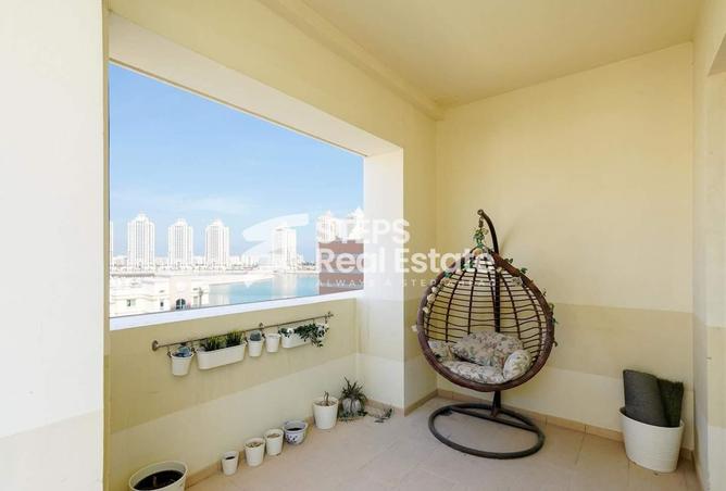 Apartment - 2 Bedrooms - 3 Bathrooms for sale in West Porto Drive - Porto Arabia - The Pearl Island - Doha