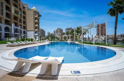 تاون هاوس - 2 غرف نوم - 3 حمامات للايجار في The St. Regis Marsa Arabia Island - Marsa Arabia - جزيرة اللؤلؤة - الدوحة