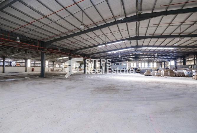 950445 - Property Image 2