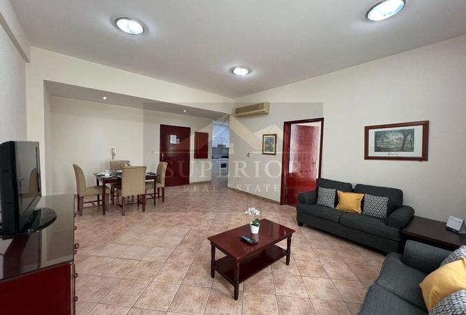 912141 - Property Image 3