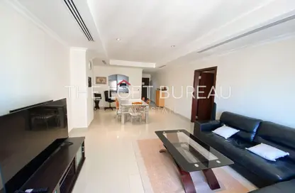 Apartment - 1 Bedroom - 2 Bathrooms for rent in West Porto Drive - Porto Arabia - The Pearl Island - Doha