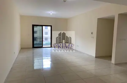 Empty Room image for: Apartment - 2 Bedrooms - 3 Bathrooms for rent in Piazza 2 - La Piazza - Fox Hills - Lusail, Image 1