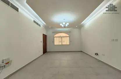 Apartment - 2 Bedrooms - 2 Bathrooms for rent in Al Mansoura - Al Mansoura - Doha