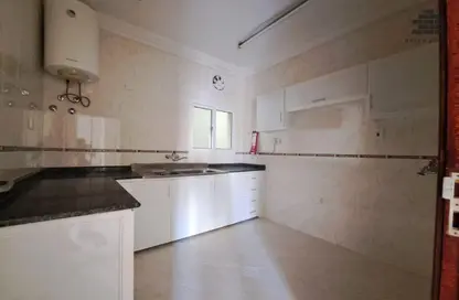 Apartment - 2 Bedrooms - 2 Bathrooms for rent in Muntazah 13 - Al Muntazah - Doha