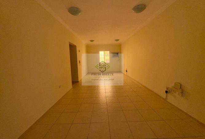 953021 - Property Image 2