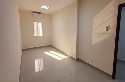 Office Space - Studio - 4 Bathrooms for rent in Al Muntazah Street - Al Muntazah - Doha