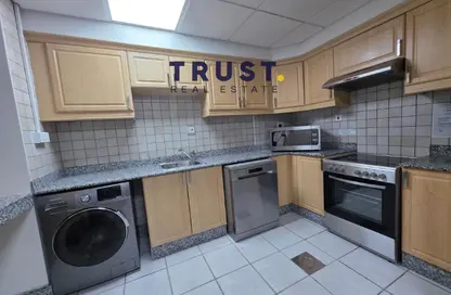 Apartment - 2 Bedrooms - 3 Bathrooms for rent in 35 West Bay - West Bay - Doha