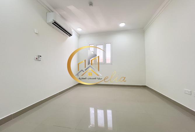 968392 - Property Image 3