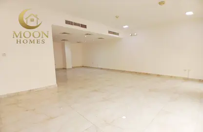 Apartment - 3 Bedrooms - 3 Bathrooms for rent in Al Mansoura - Al Mansoura - Doha