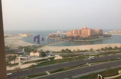 شقة - 2 غرف نوم - 3 حمامات للبيع في طريق بورتو الغربي - بورتو أرابيا - جزيرة اللؤلؤة - الدوحة