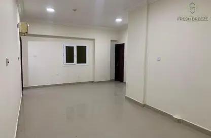 Apartment - 2 Bedrooms - 2 Bathrooms for rent in Al Mansoura - Al Mansoura - Doha
