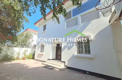 Villa - 4 Bedrooms - 5 Bathrooms for rent in Al Nuaija Street - Al Nuaija - Doha
