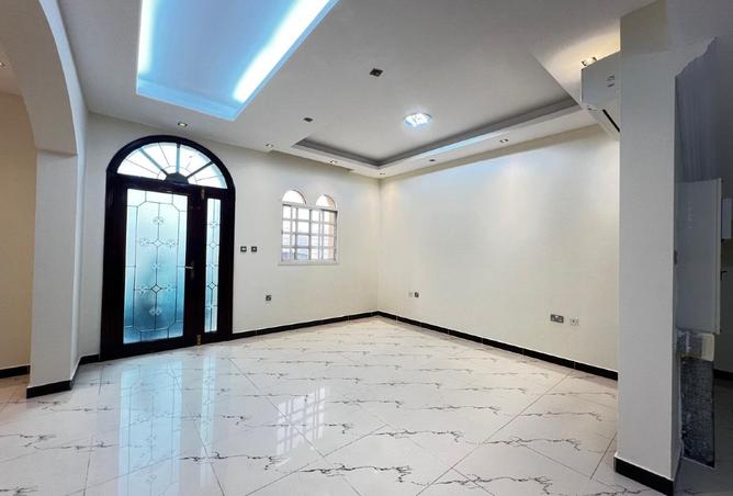 993500 - Property Image 2