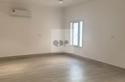 شقة - 1 حمام للايجار في مركز اعمال ام اي بي اس - شارع العزيزة - العزيزية - الدوحة