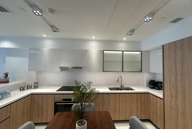 958415 - Property Image 3