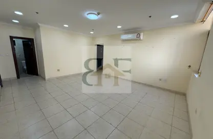 Apartment - 3 Bedrooms - 3 Bathrooms for rent in Al Nasr Street - Al Nasr - Doha