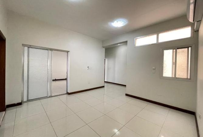 978398 - Property Main Image