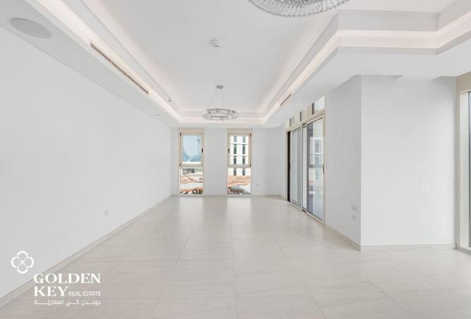 958369 - Property Image 2