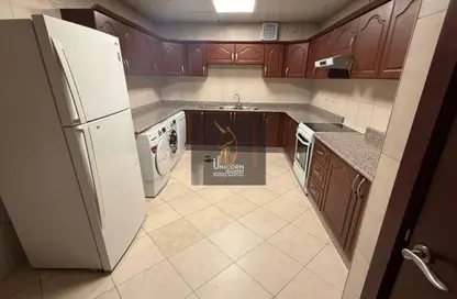 شقة - 2 غرف نوم - 3 حمامات للايجار في شارع انس - فريج بن محمود الشمالي - فريج بن محمود - الدوحة