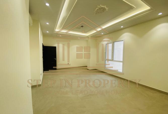 934305 - Property Image 2